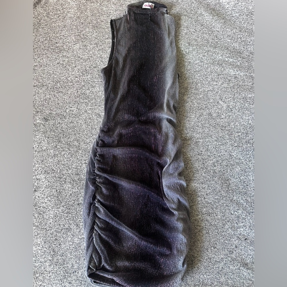 Chic Sleeveless Dress